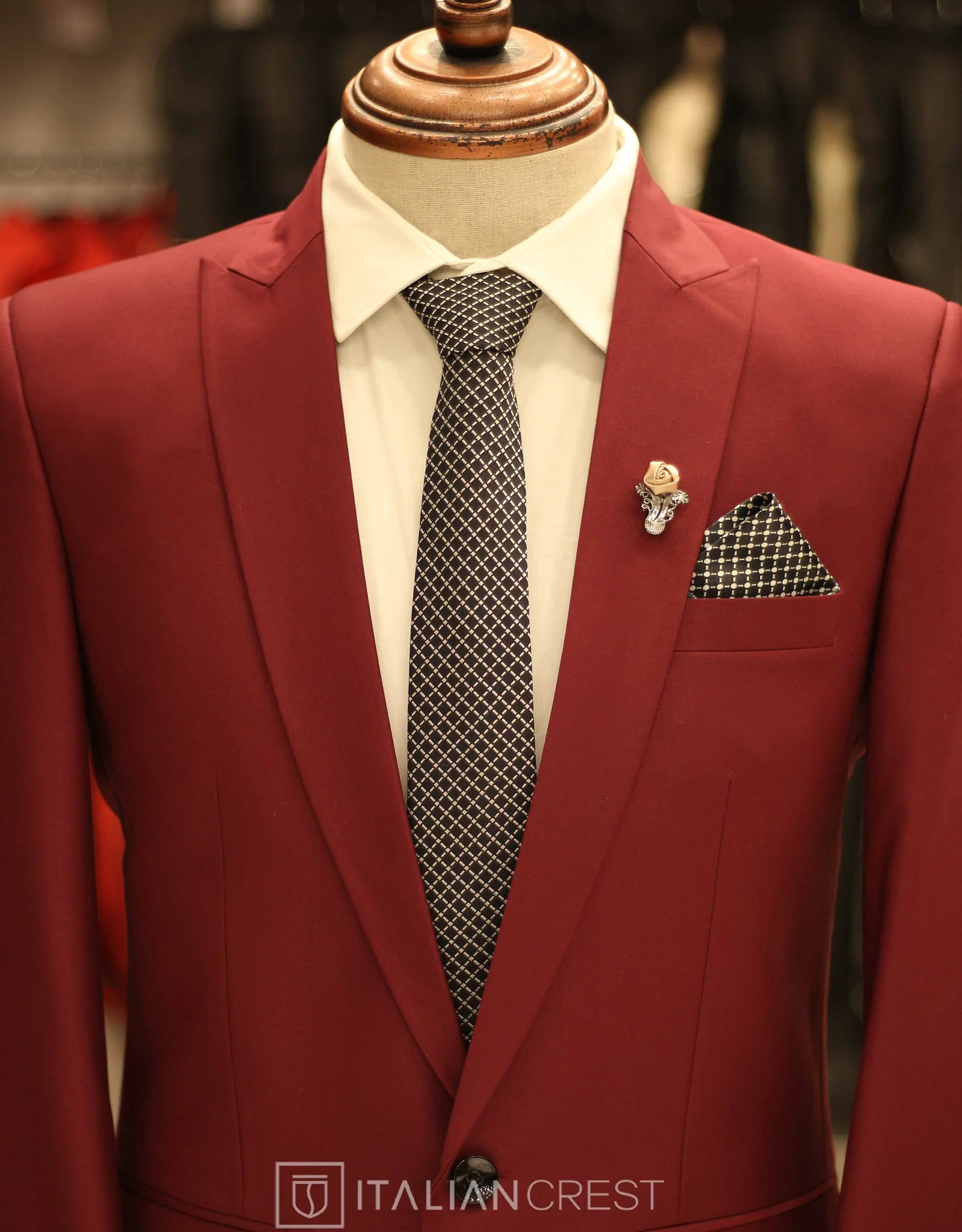 Maroon Wool Feel Peak Lapel Suit - Image 3