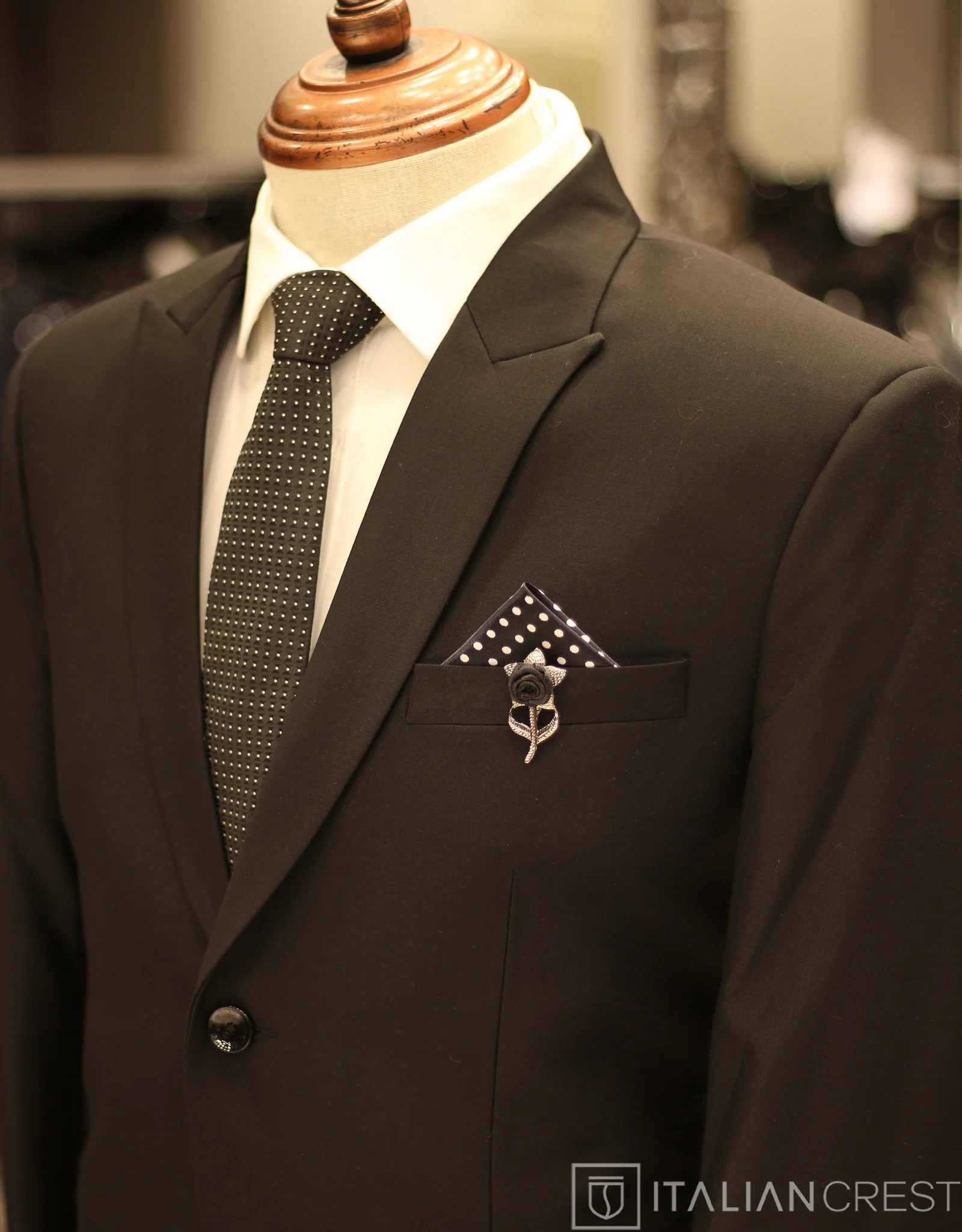 Black Wool Feel Peak Lapel Suit