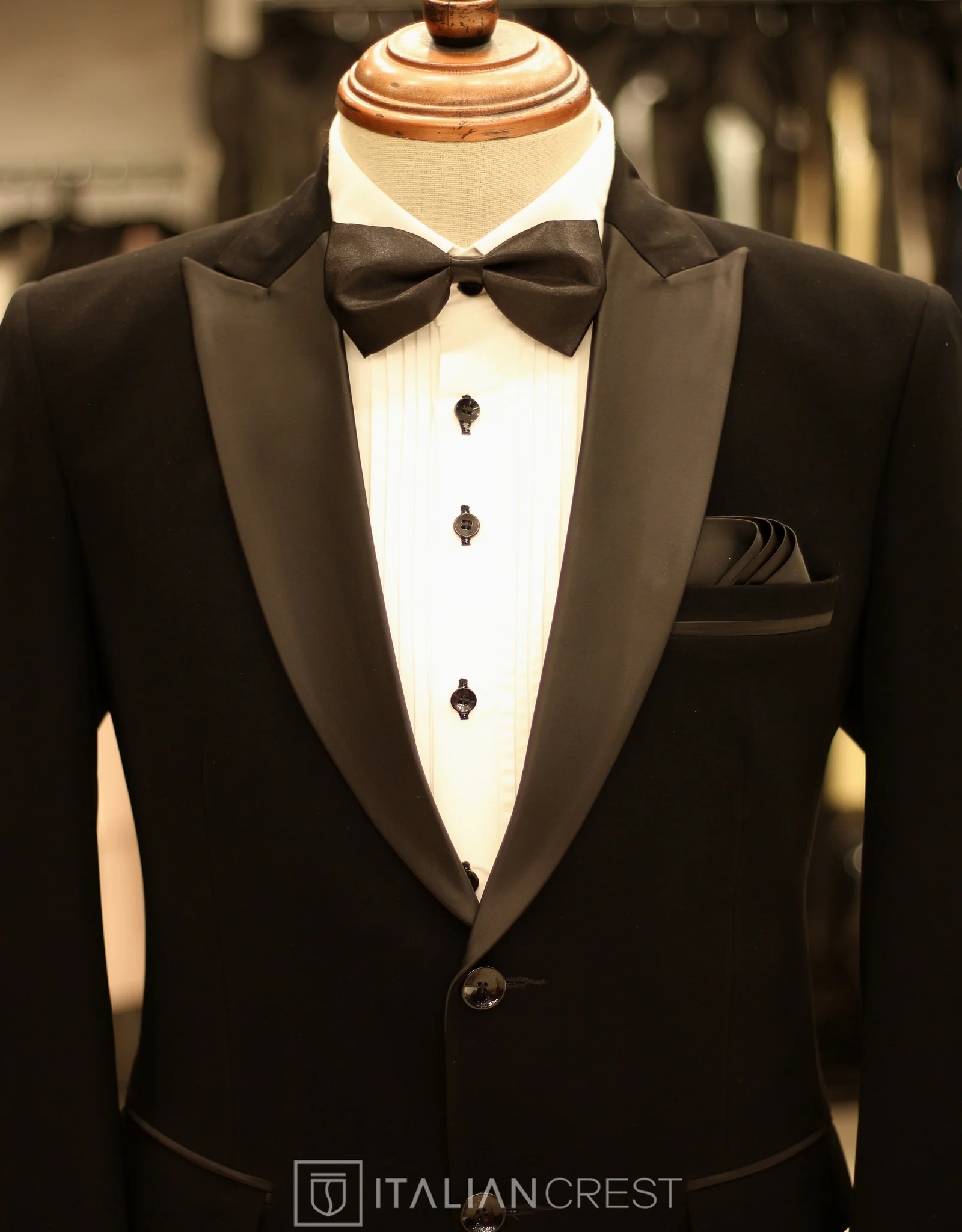 Black 2-Piece Tuxedo Suit - Image 3
