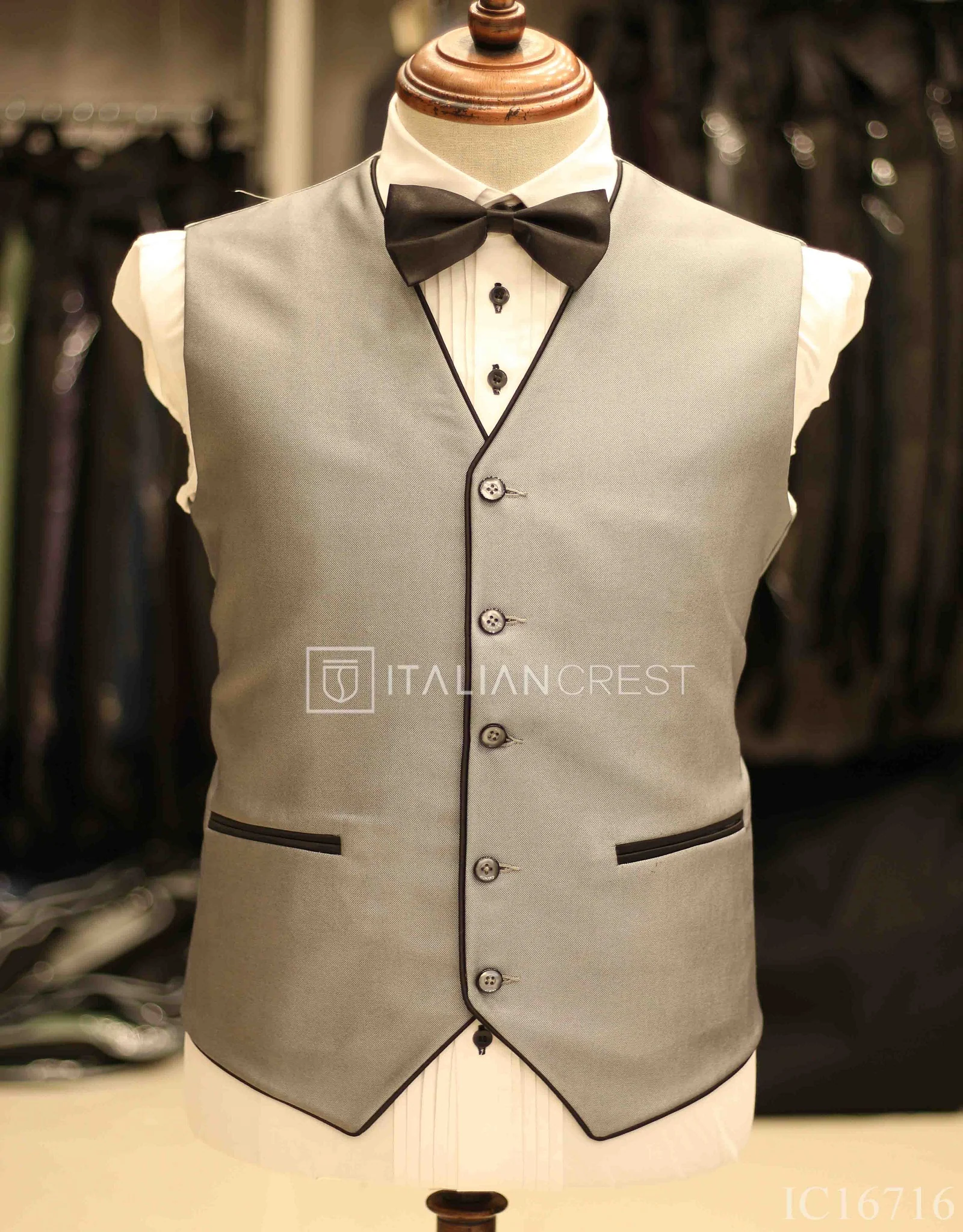 Silver 3-Piece Tuxedo Suit - Image 2