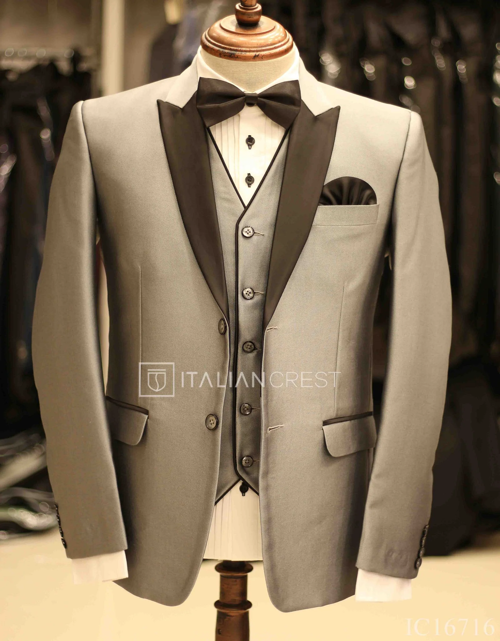 Silver 3-Piece Tuxedo Suit - Image 3