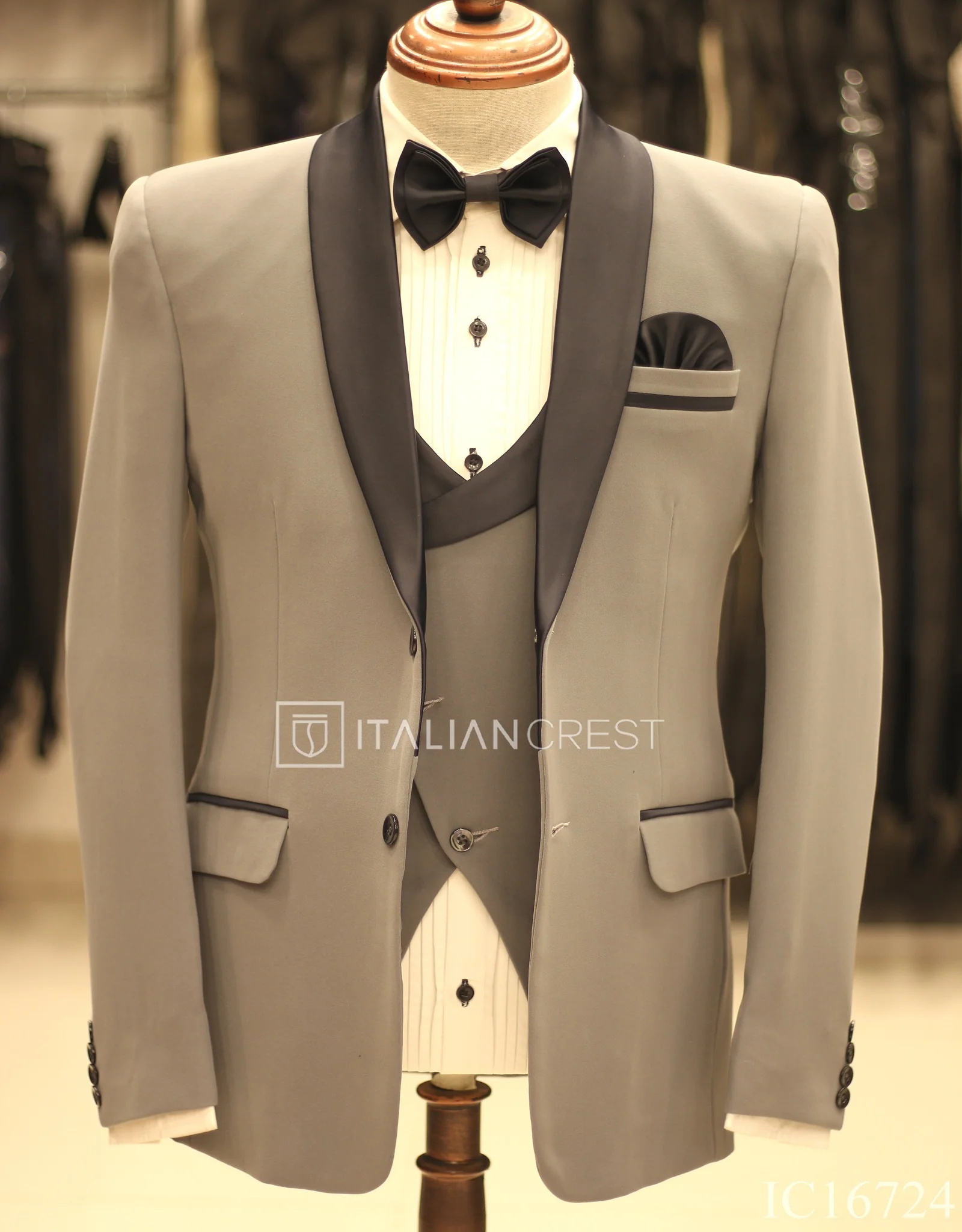 Light Grey 3-Piece Tuxedo Suit - Image 3