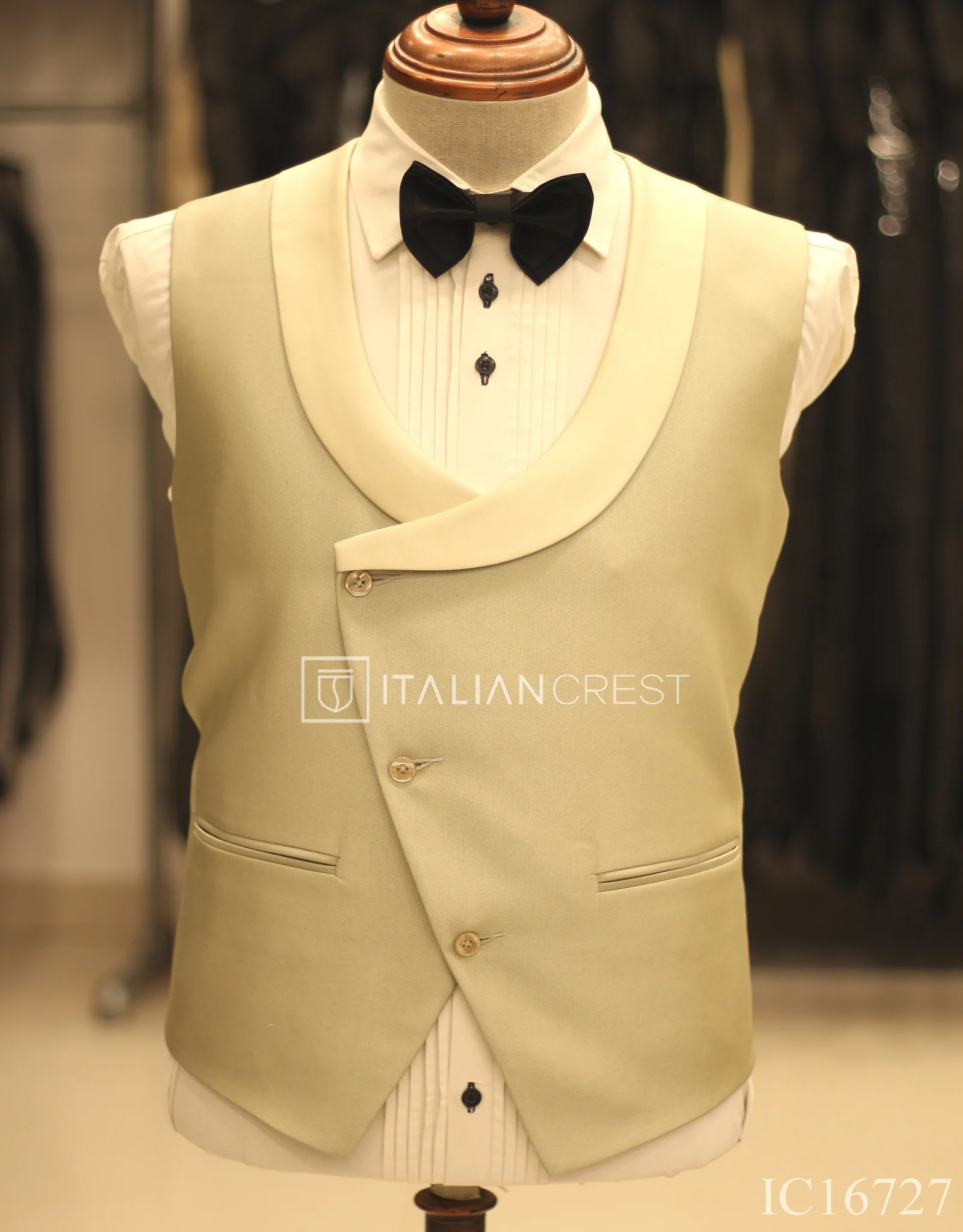 Light Green 3-Piece Tuxedo Suit - Image 3