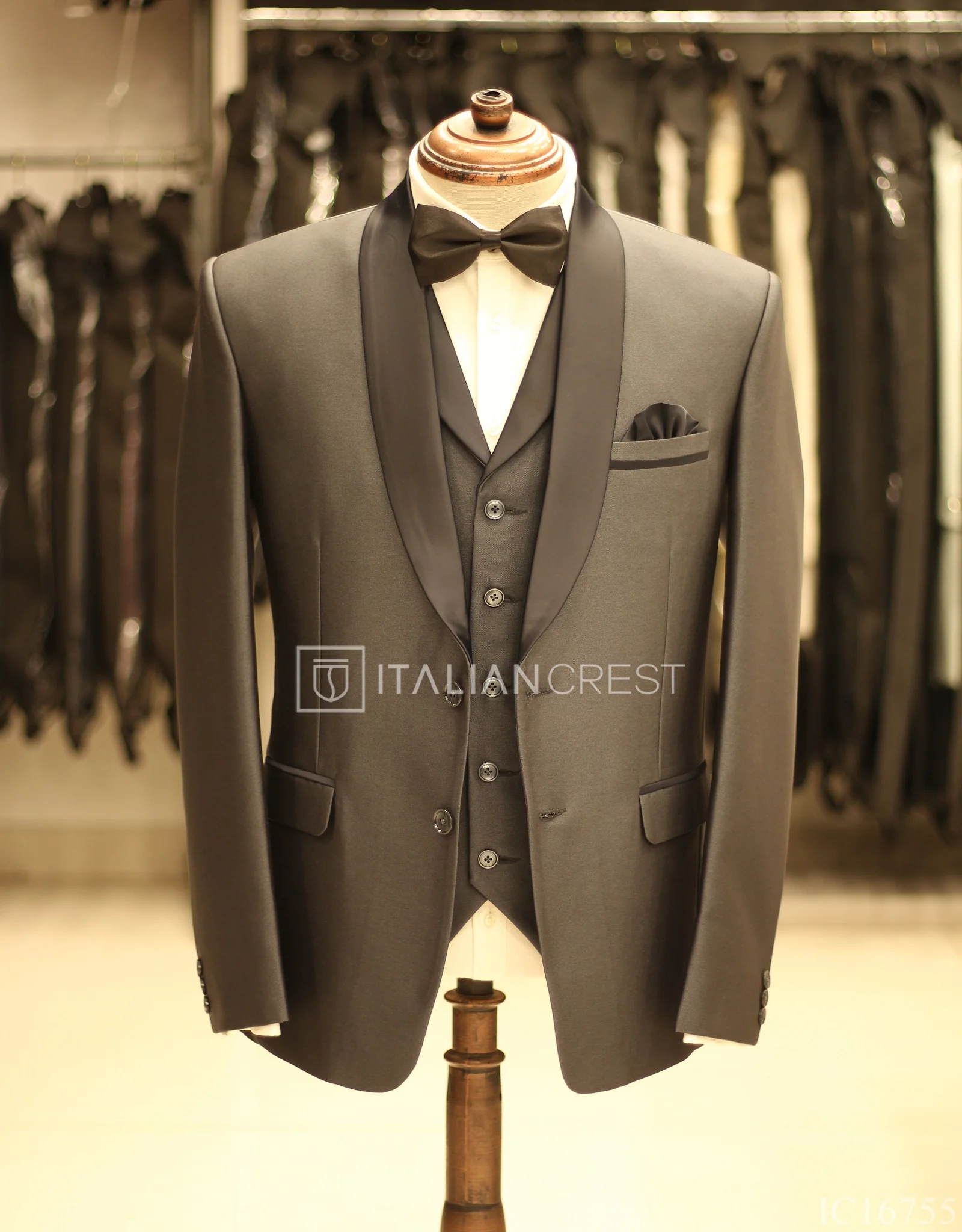 Dark Grey 3-Piece Tuxedo Suit - Image 3