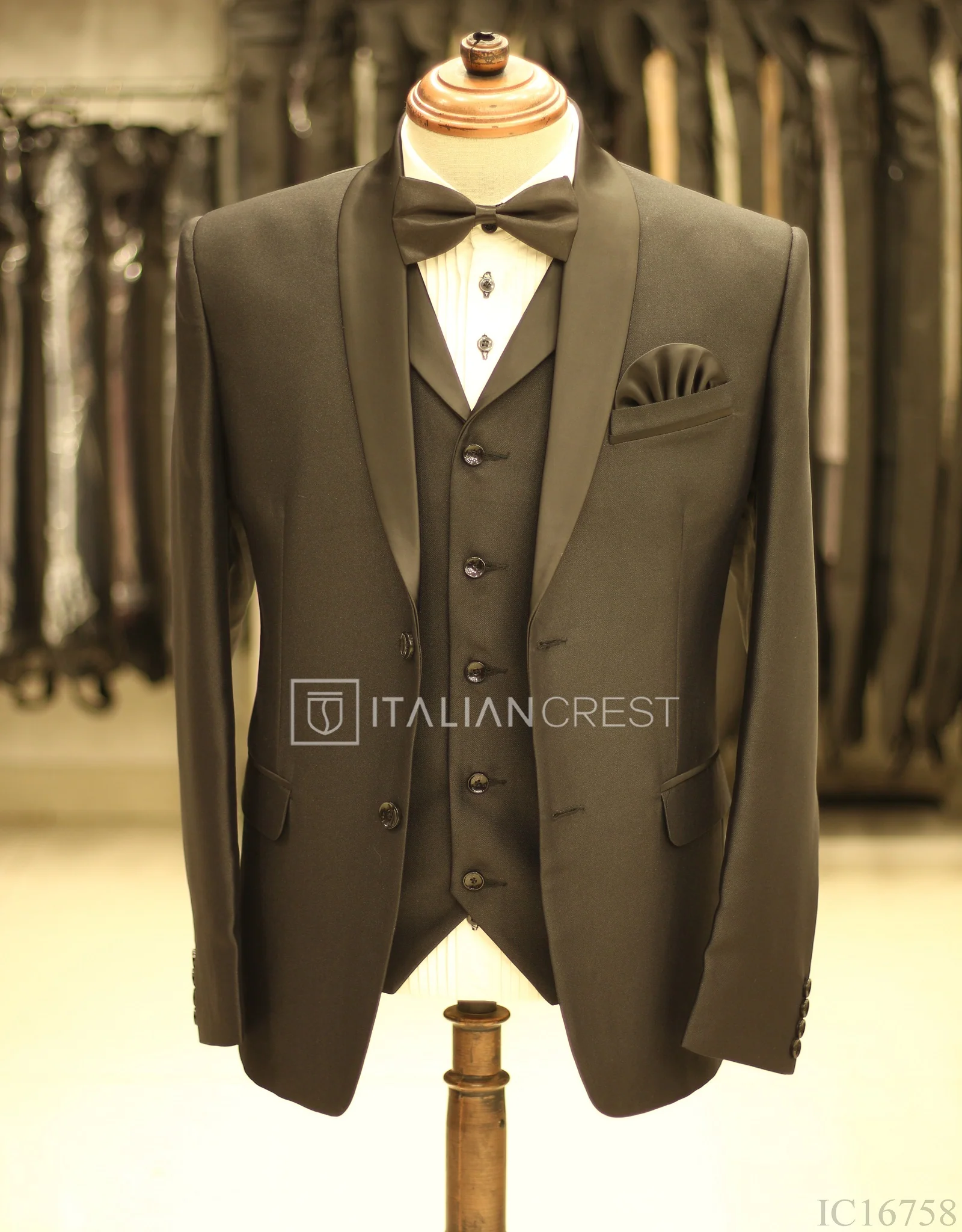 Black 3-Piece Tuxedo Suit - Image 3