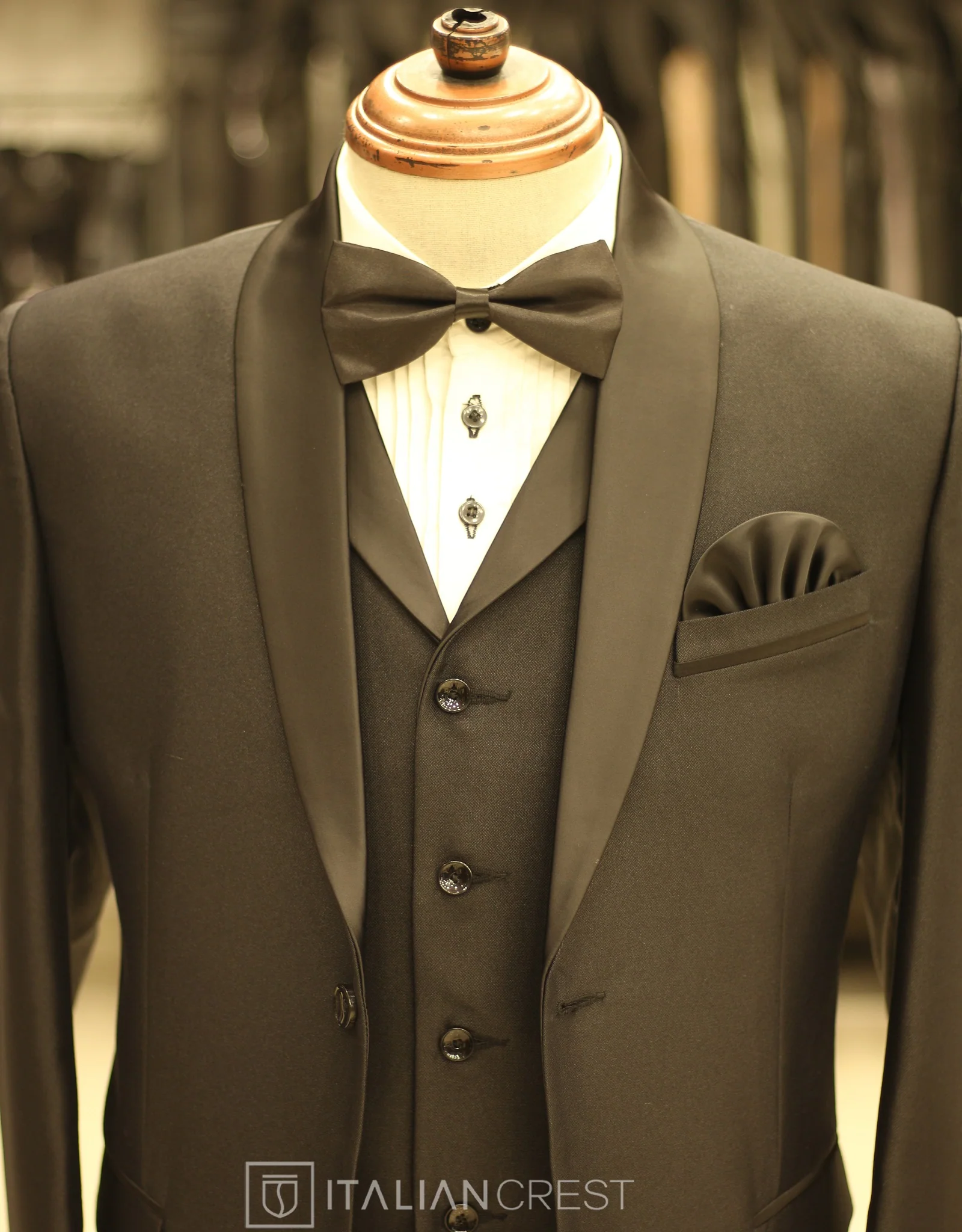 Black 3-Piece Tuxedo Suit - Image 4