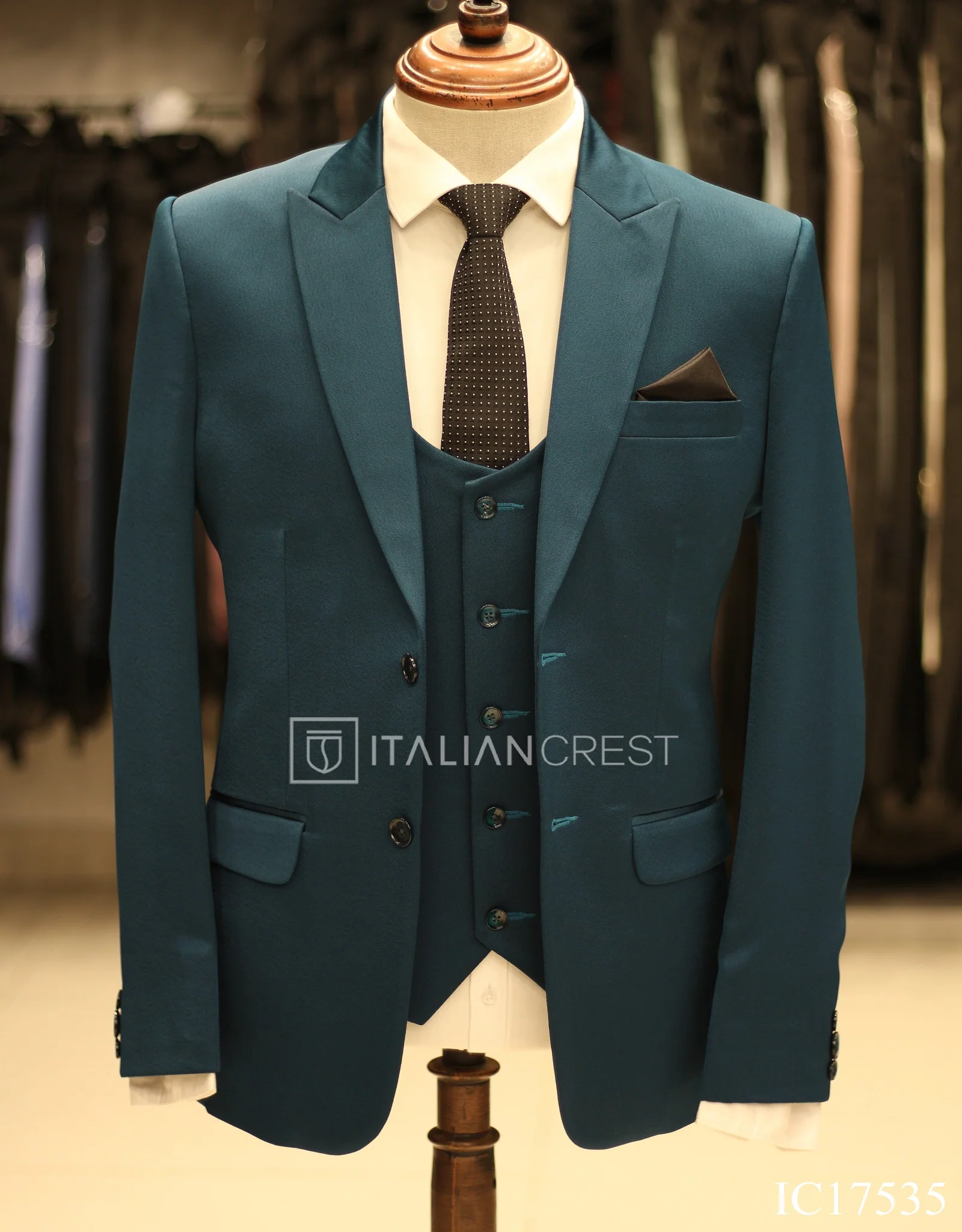 Blue 3-Piece Peak Lapel Suit - Image 3