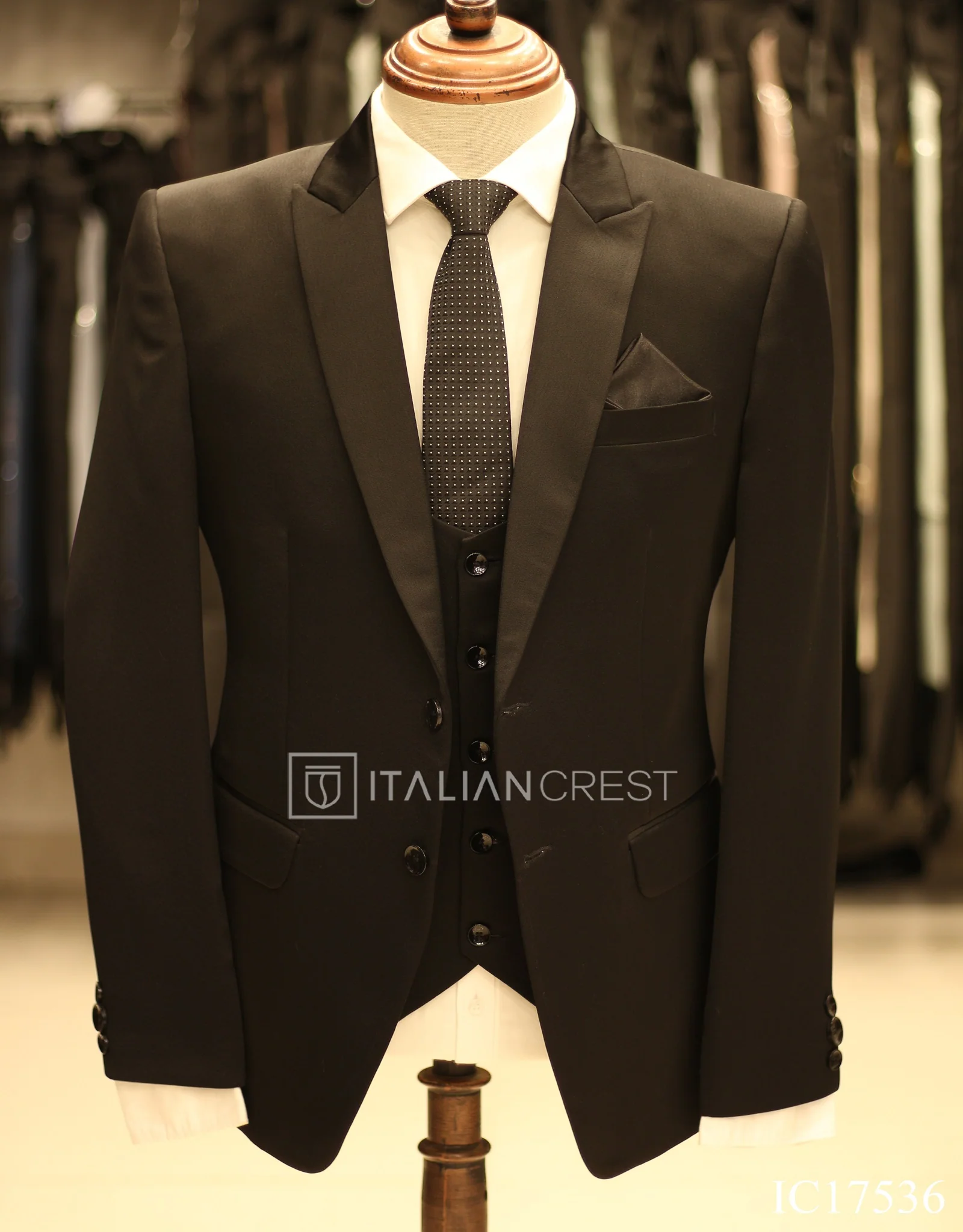 Black 3-Piece Peak Lapel Suit - Image 3