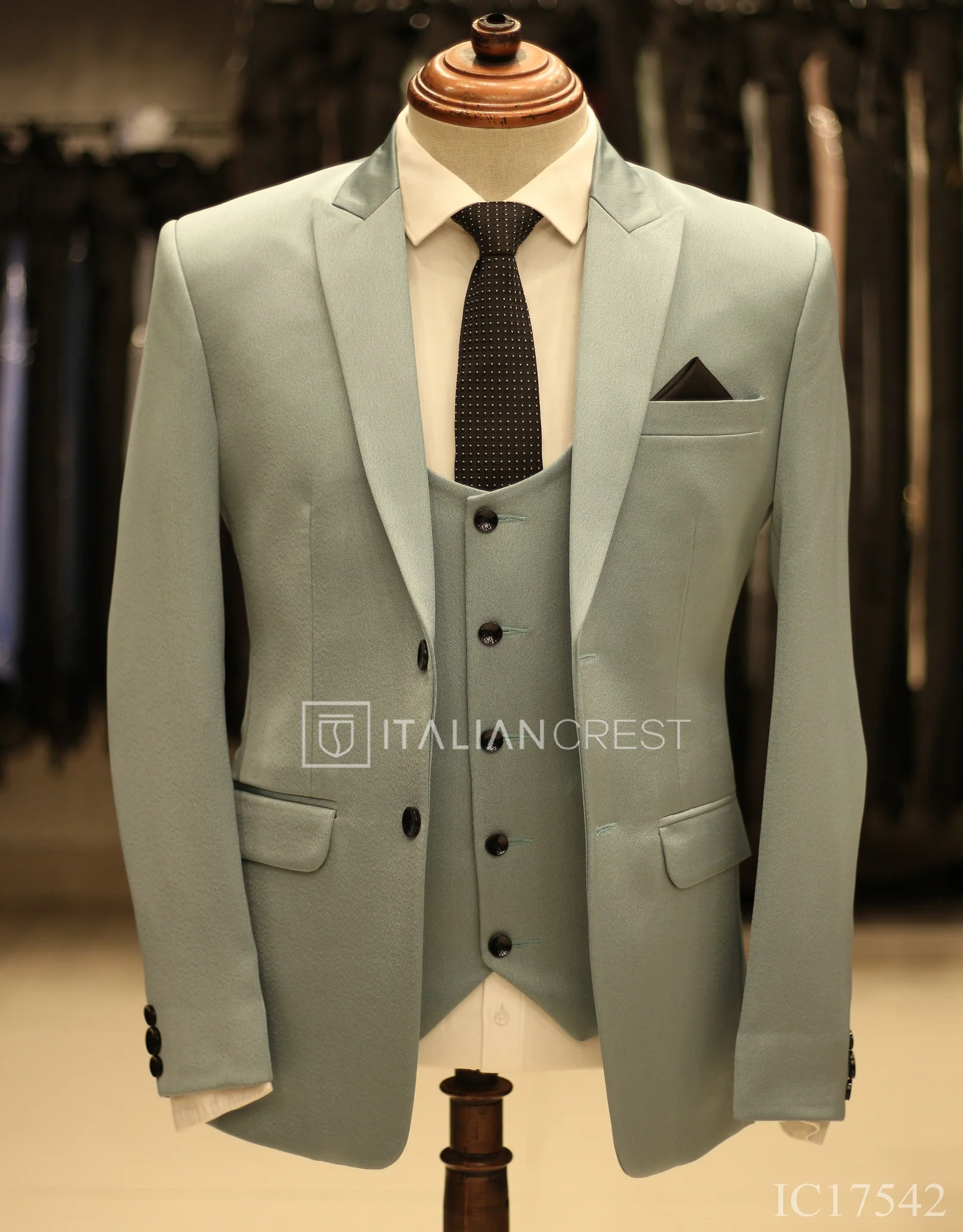 Light Green 3-Piece Peak Lapel Suit - Image 3