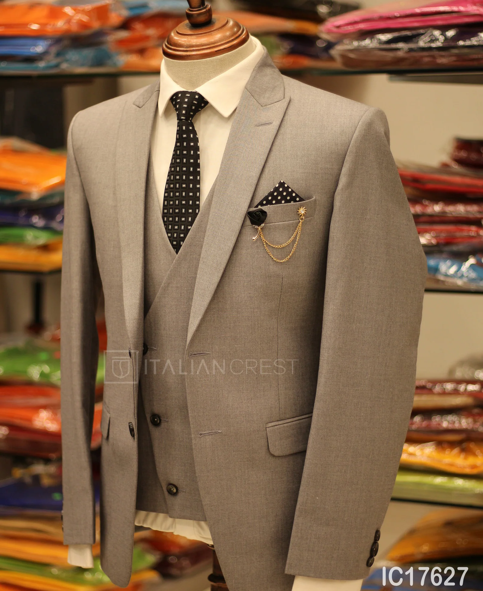 Light Grey 3-Piece Peak Lapel Suit - Image 2