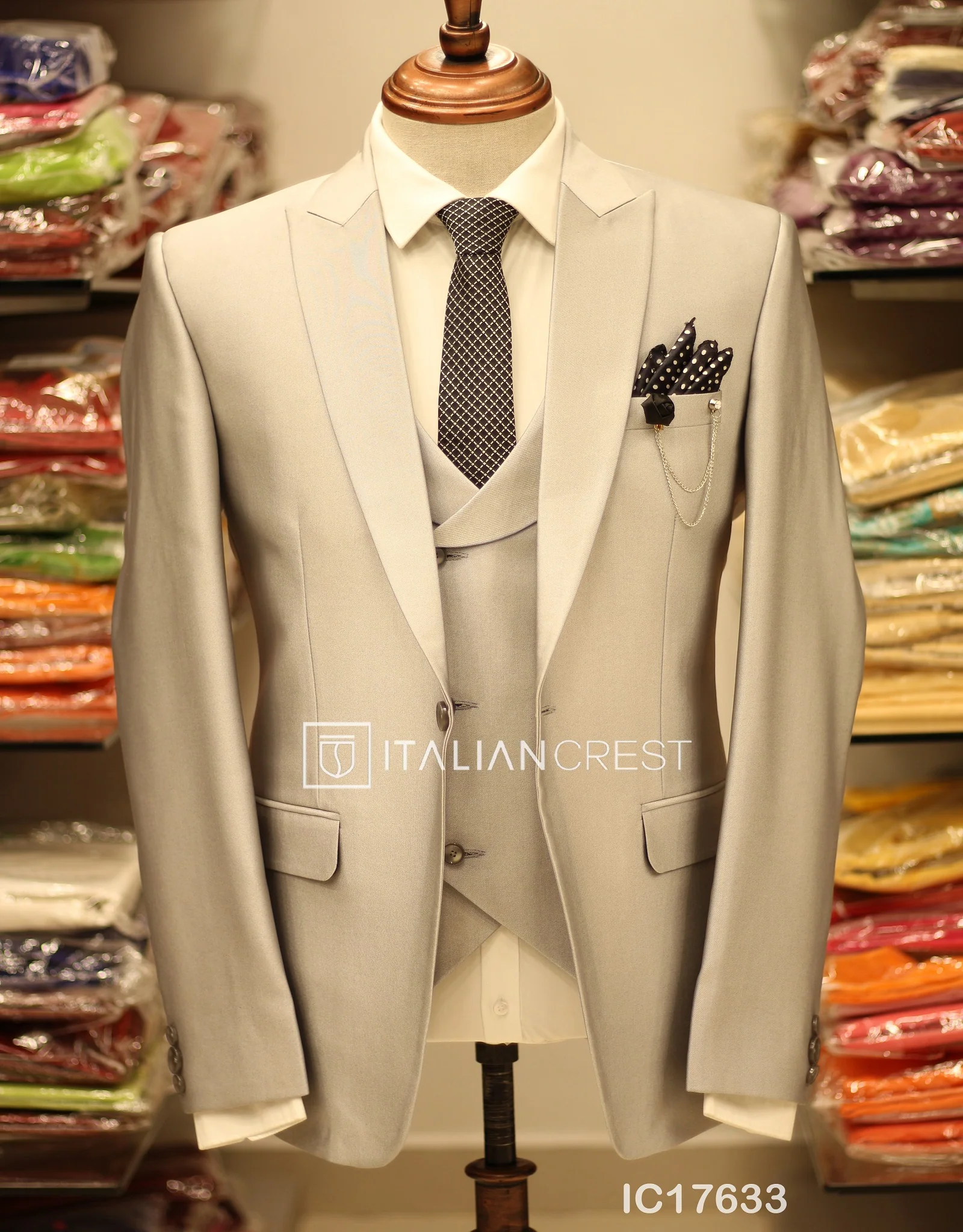 Silver 3-Piece Peak Lapel Suit - Image 3