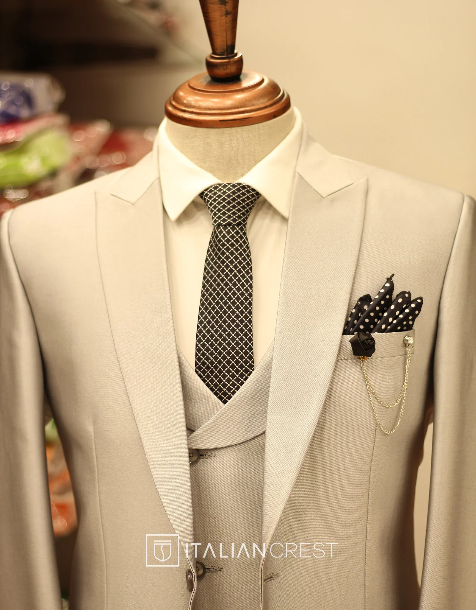 Silver 3-Piece Peak Lapel Suit - Image 4