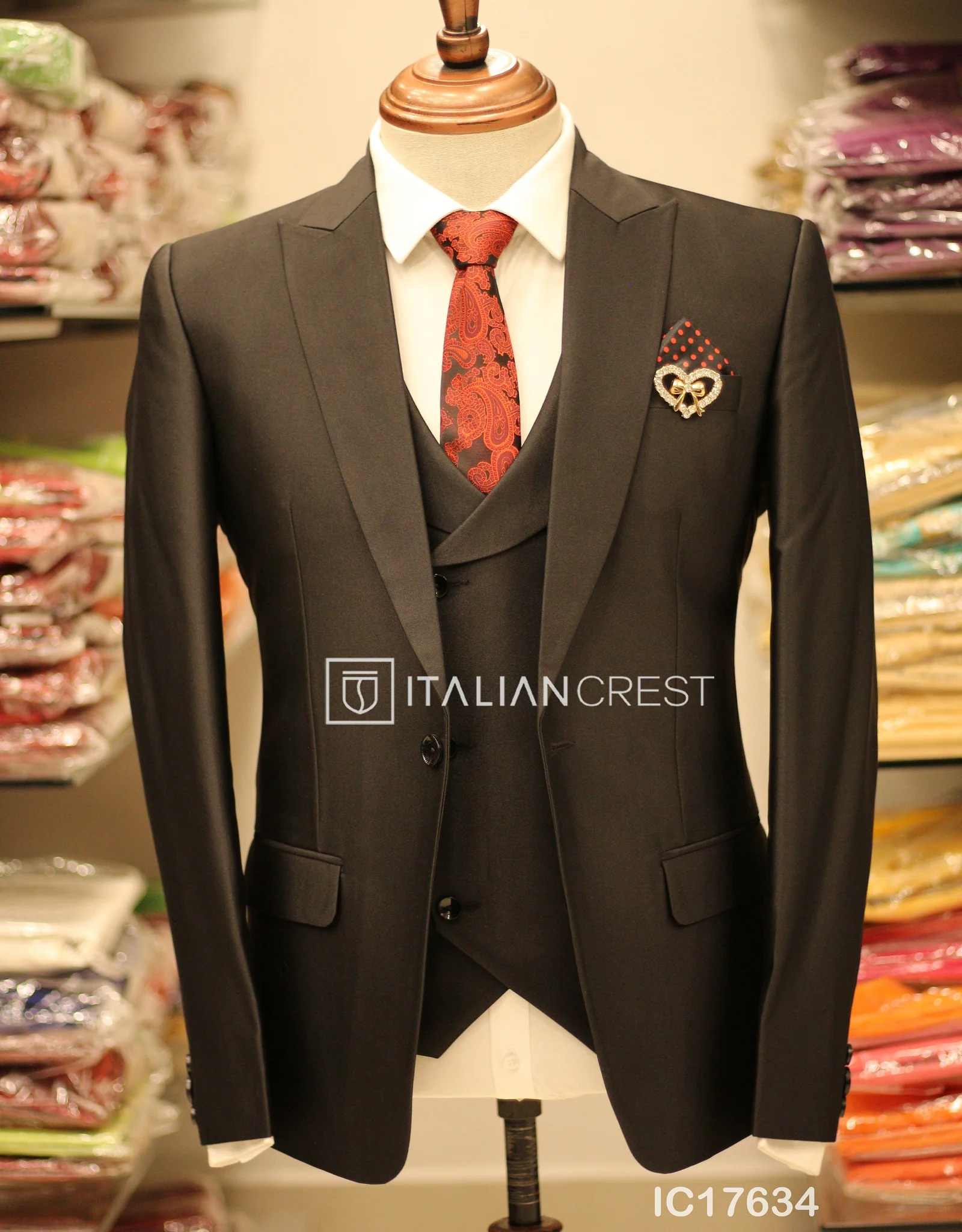 Black 3-Piece Peak Lapel Suit - Image 3