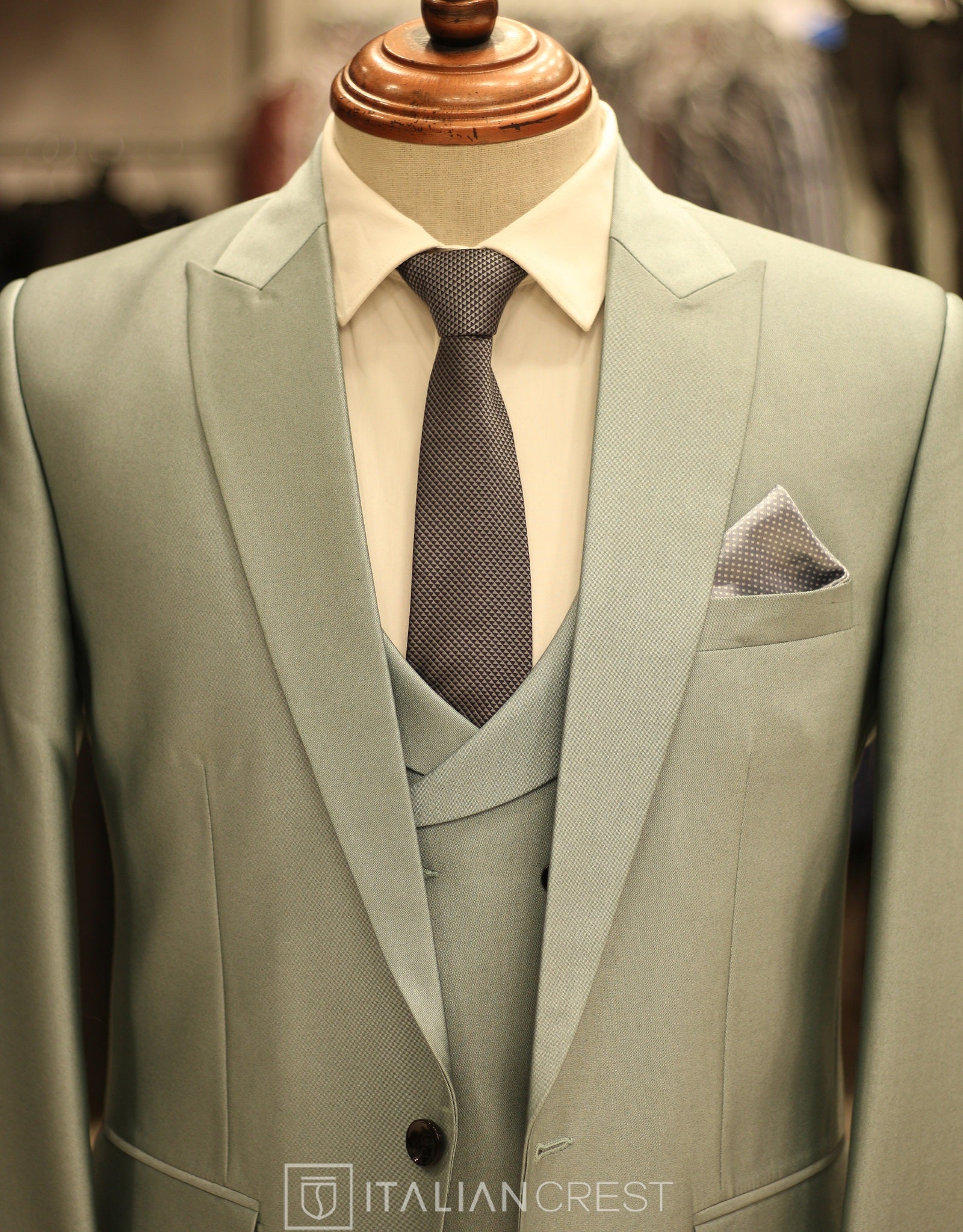 Light Green 3-Piece Peak Lapel Suit - Image 4