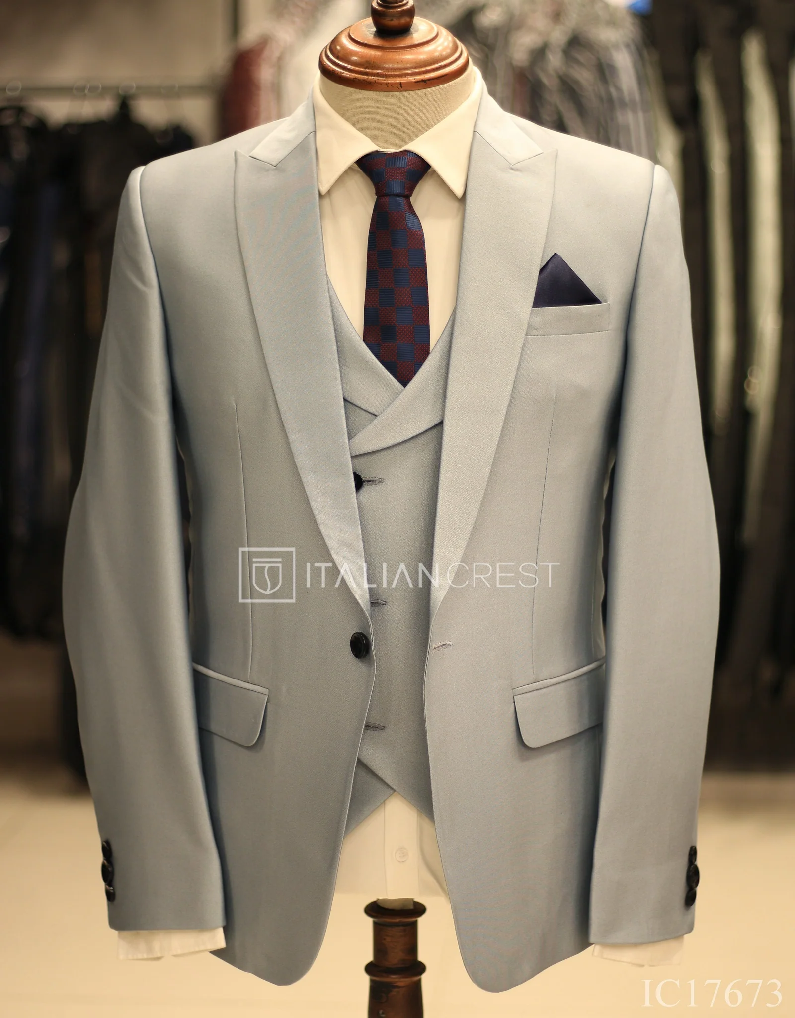 Light Blue 3-Piece Peak Lapel Suit - Image 3