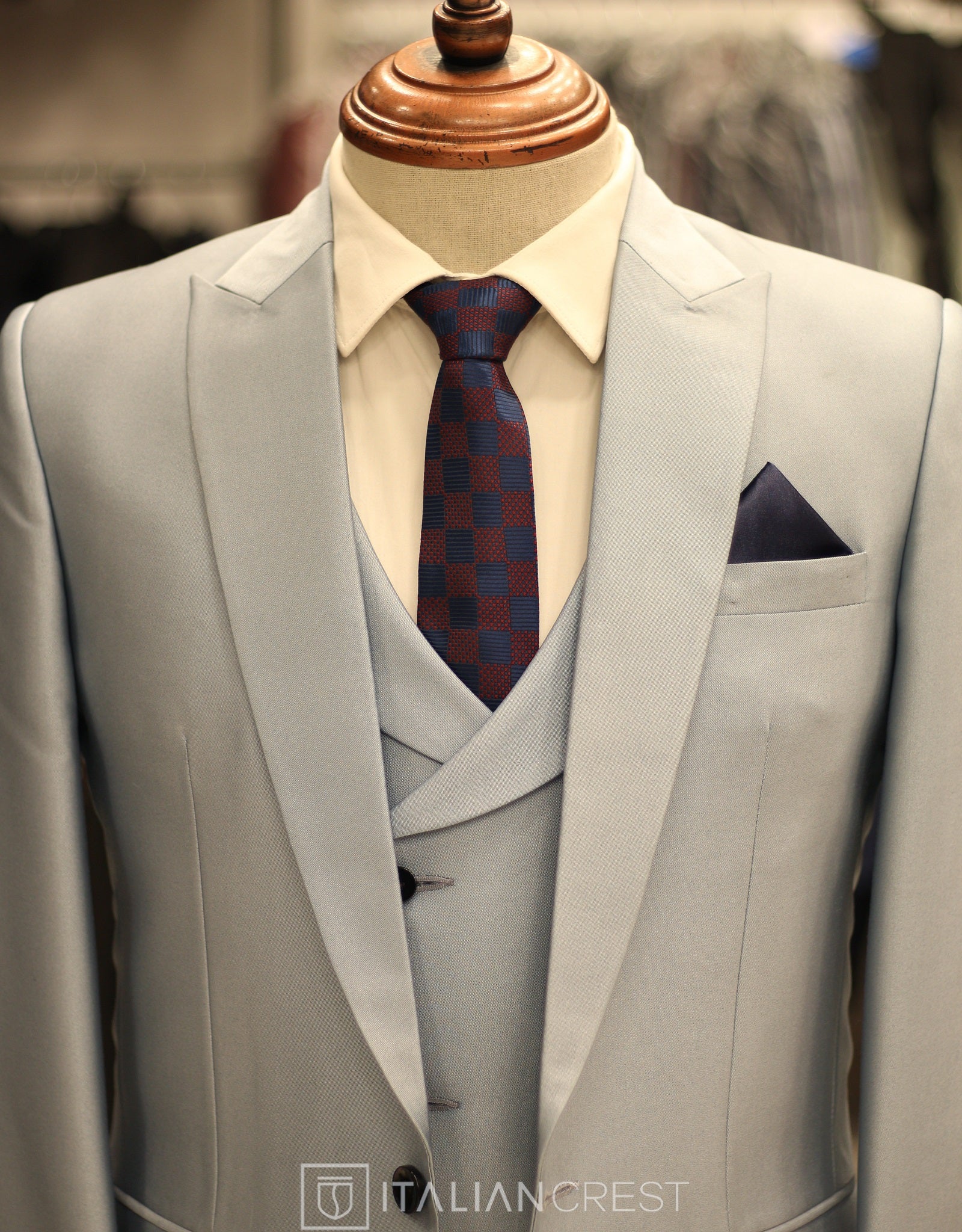 Light Blue 3-Piece Peak Lapel Suit - Image 4