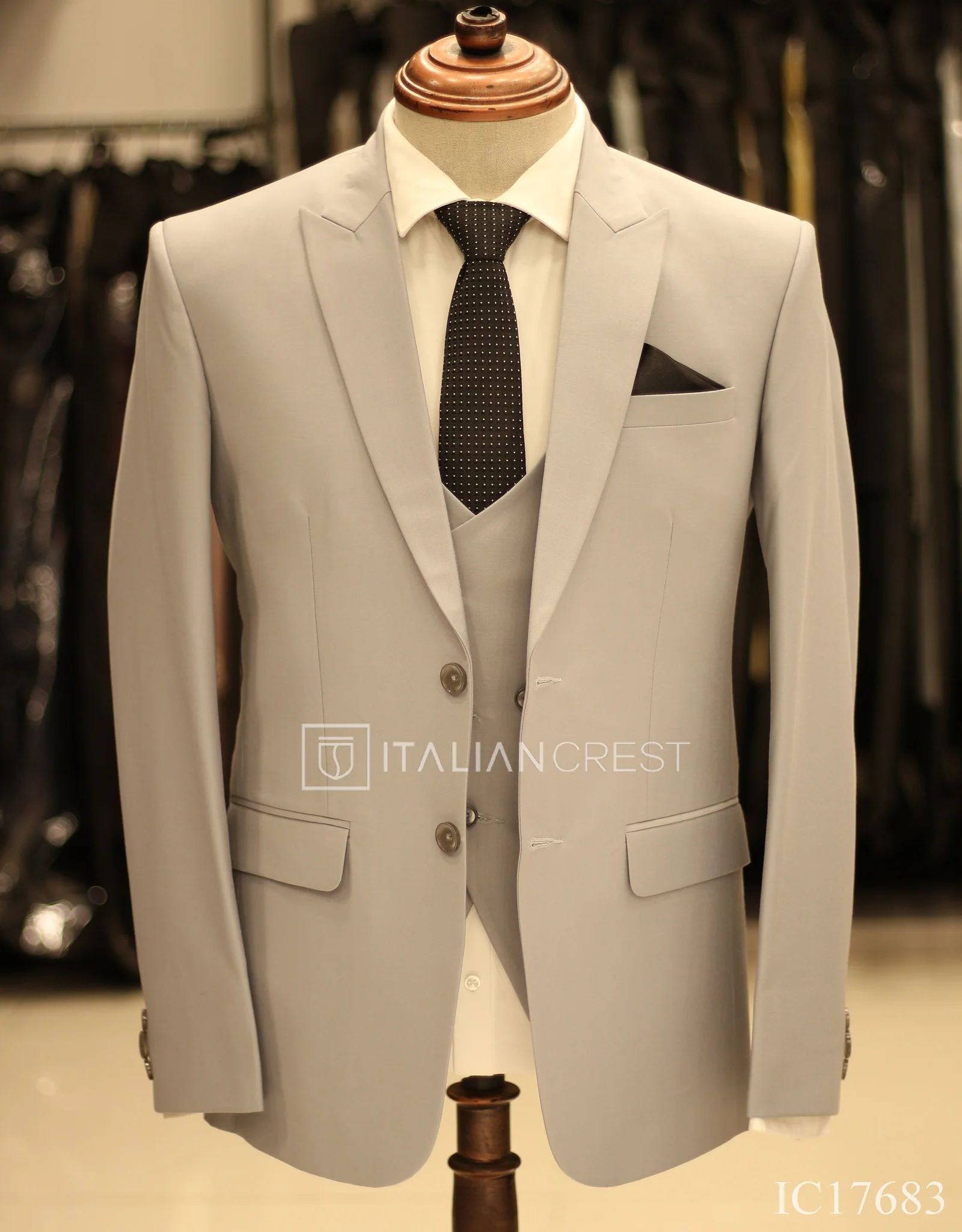 Light Grey 3-Piece Peak Lapel Suit - Image 3