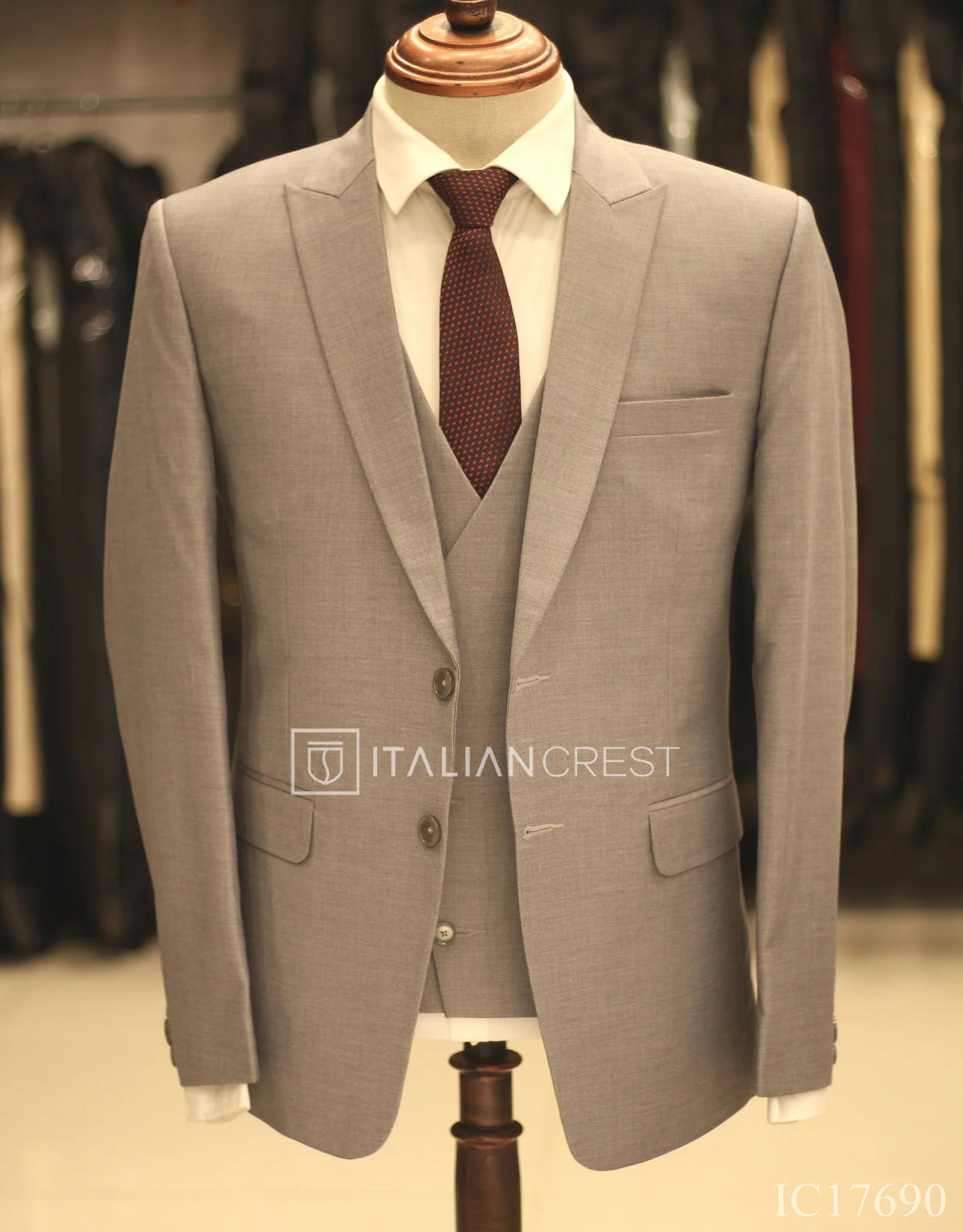 Light Blue 3-Piece Peak Lapel Suit - Image 3