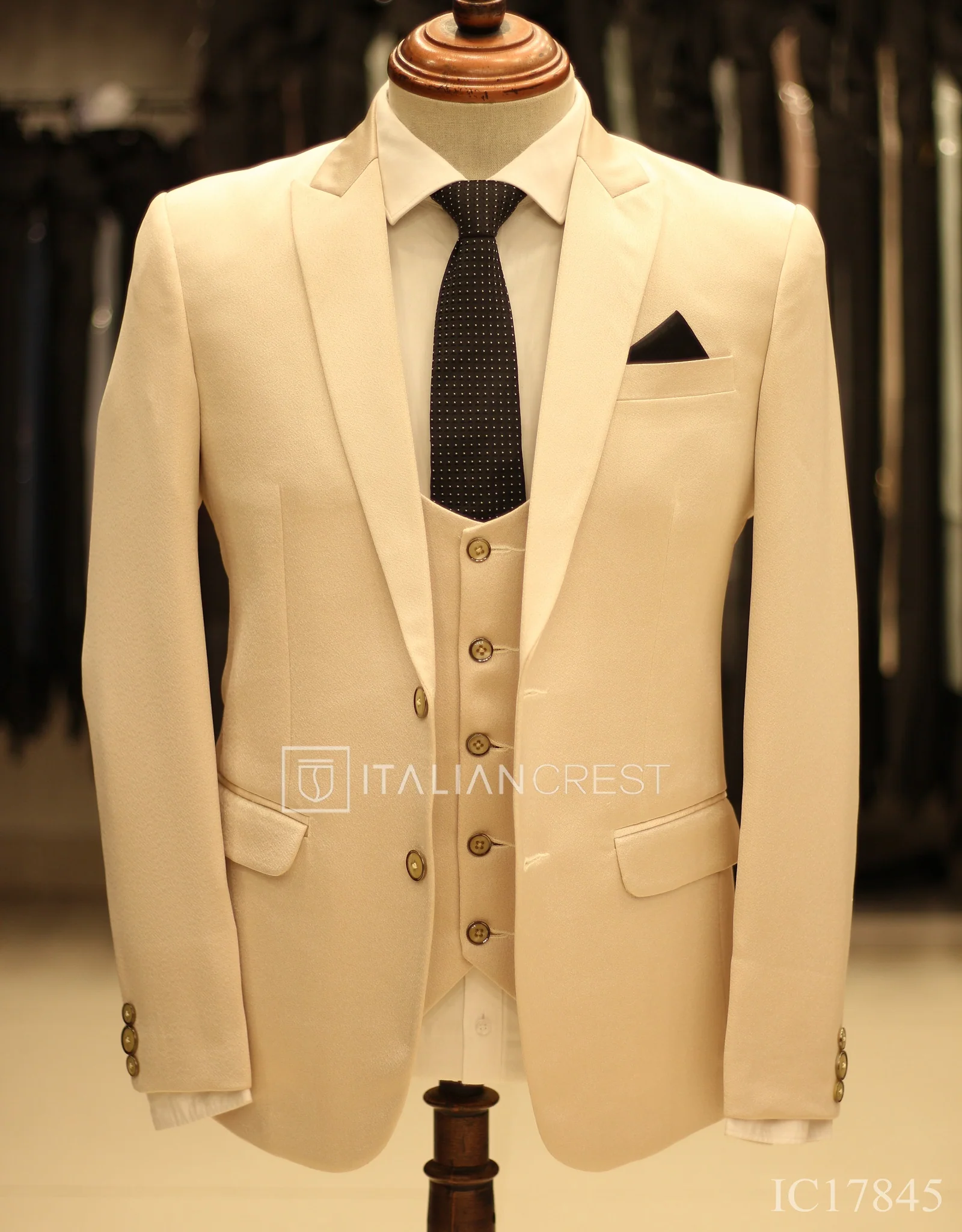 Beige 3-Piece Peak Lapel Suit - Image 3